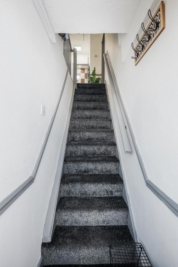 Heathrow 2-Bedroom Maisonette With Parking West Drayton (Middlesex) Exterior photo